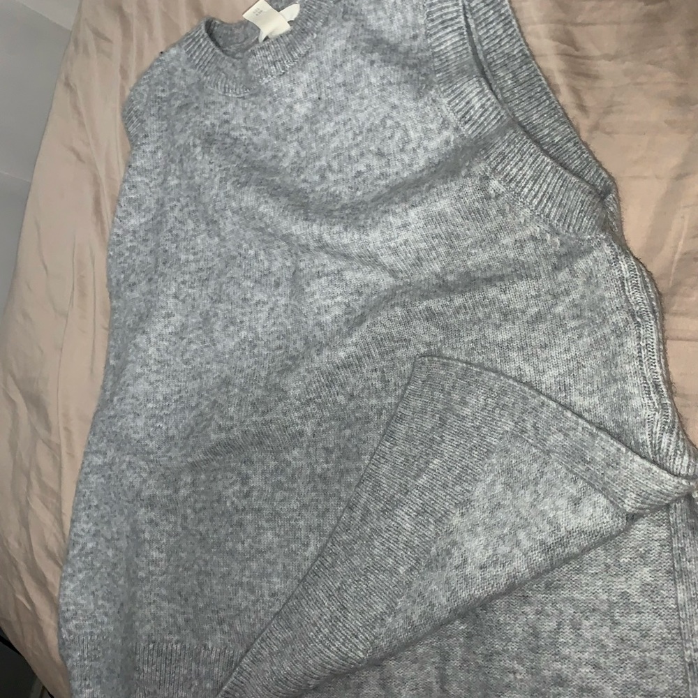 H&M sweater vest with slits